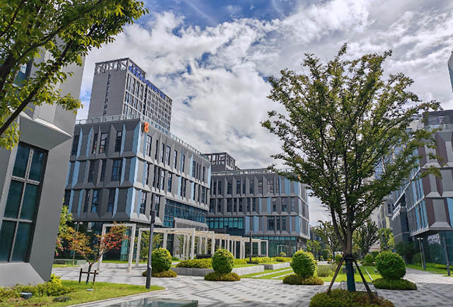 龙潭工业地产投资新蓝海——新能源产业园区崛起